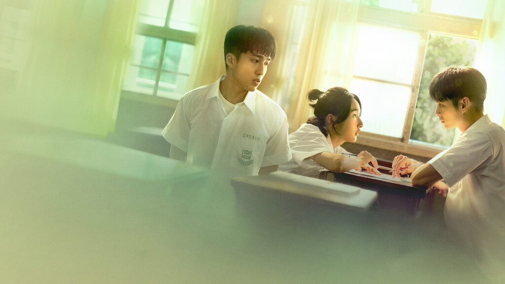 激安超特価 最大80%オフ  Watch 夏のレモングラス | Netflix ビーズ、ガラス